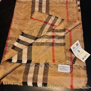 Burberry Woman’s Scarf